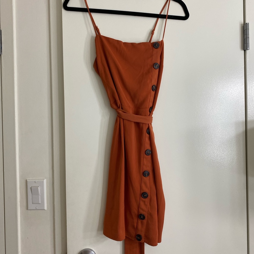 Le Rumi rust button down dress - Picture 4 of 4